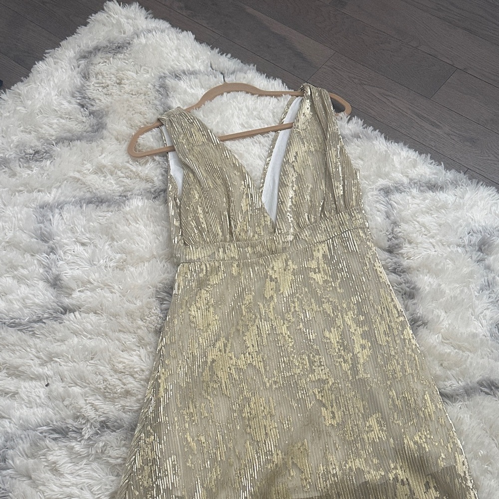 SHEIN Metallic Gold V-Neck Prom Dress